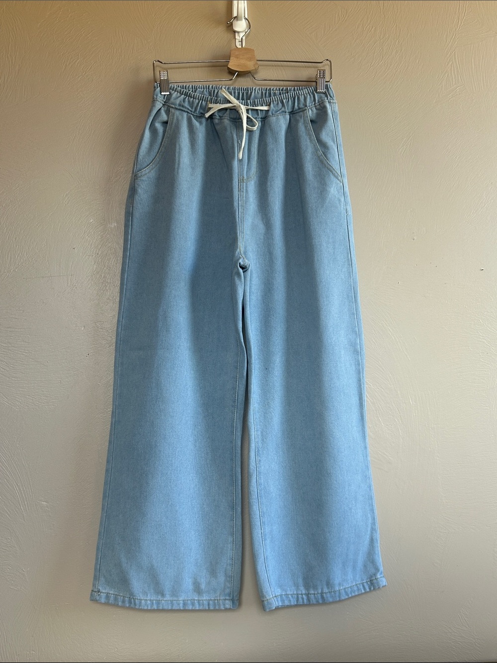 Unbranded Hight Waist Light Blue Wide Leg Drawstring Jeans. Elastic Waist.
